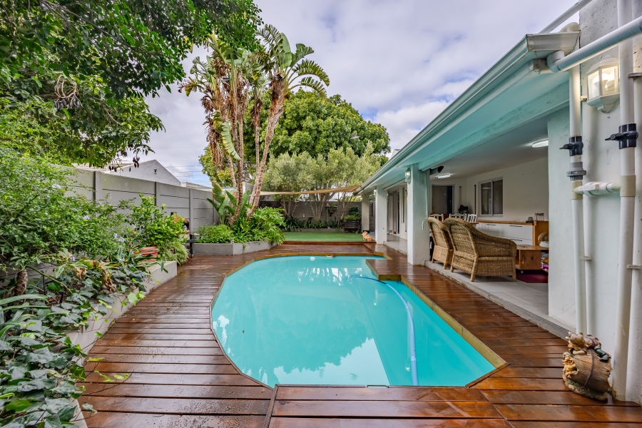 3 Bedroom Property for Sale in Edgemead Western Cape